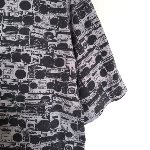 Boom Box T shirt - Picture 5 of 7